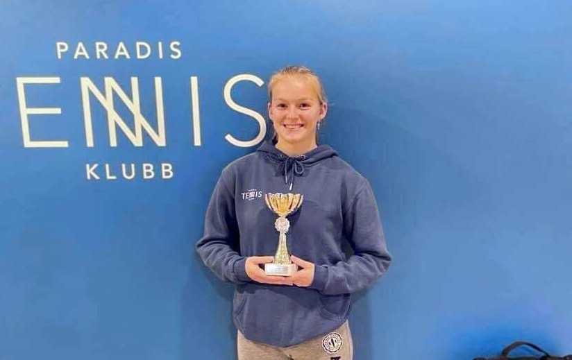 Rebekka med bronse i NM U19 singel jenter