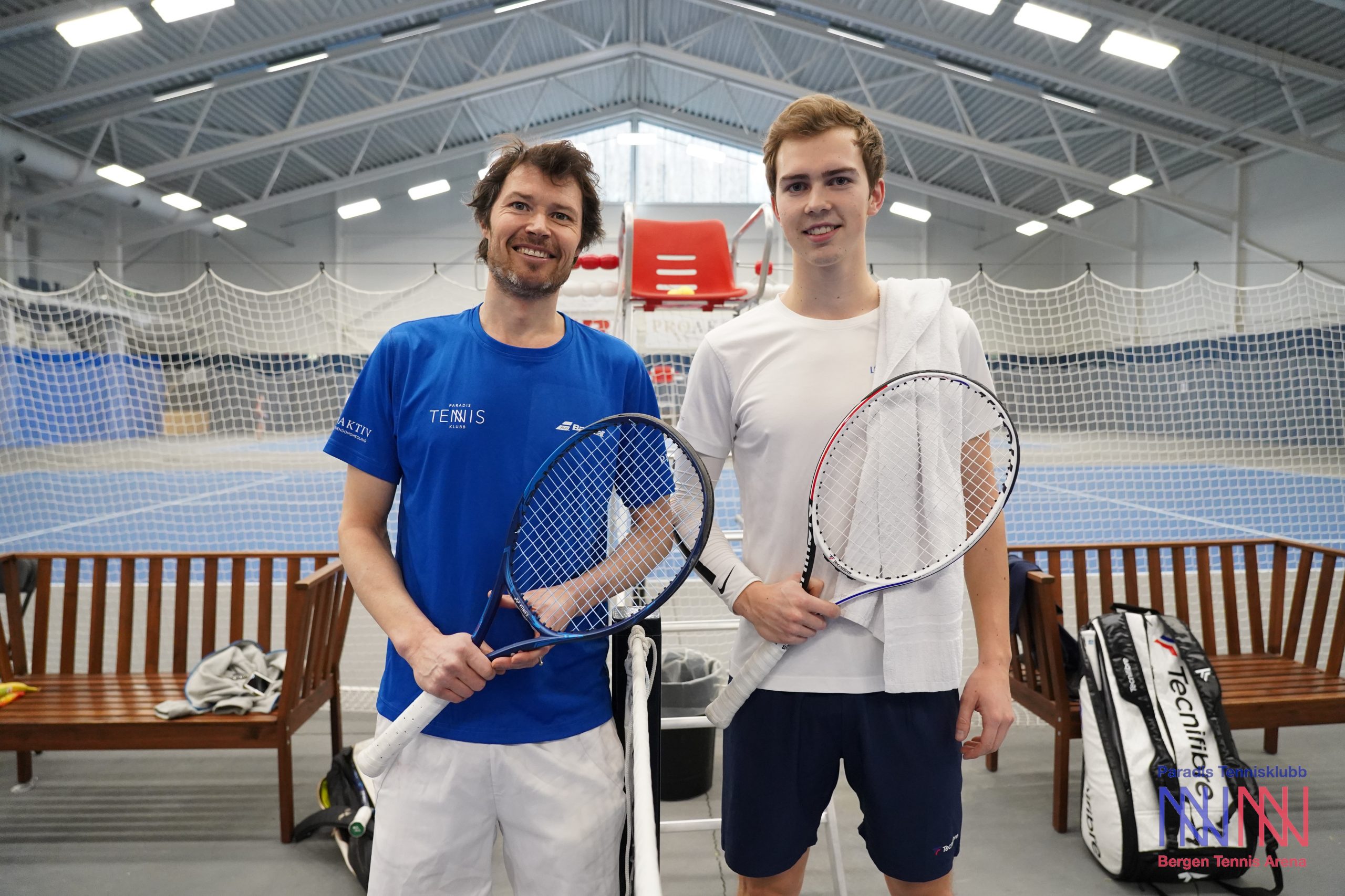 Paradis-veteran Anders Eide møter Paradis-topptalent Baltazar Wiger-Nordås i semifinalen i herresklassen i Paradis Grand Prix. Foto: Yudu Zeng.